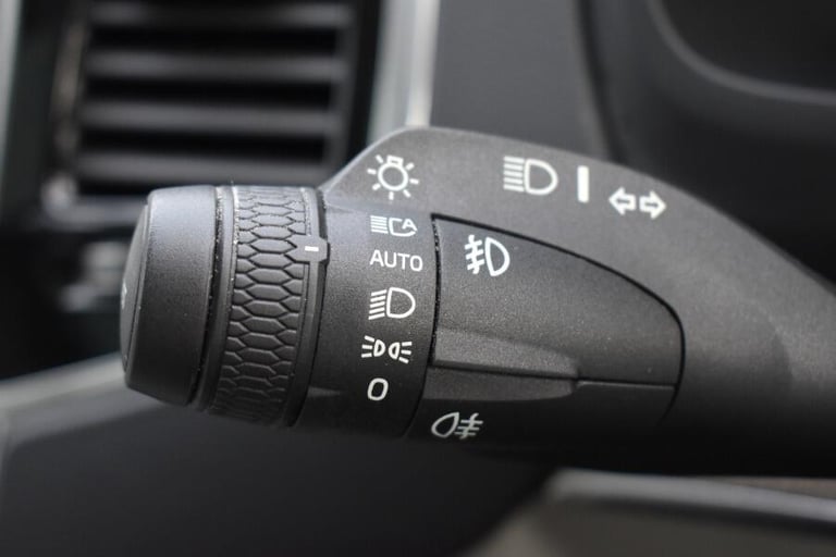 2021 Volvo XC90 2.0 B5 Mhev Inscription Suv 5dr Diesel Auto 4wd Euro 6 (s/s) (235 Ps) ESTATE Dies...