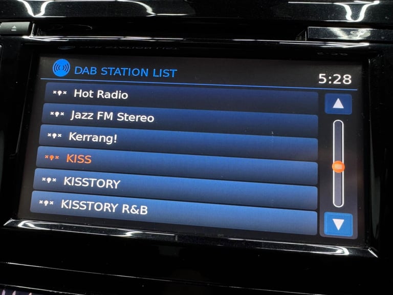 2016 Nissan Qashqai 1.2 DIG-T N-Connecta XTRON 2WD Euro 6 (s/s) 5dr HATCHBACK Petrol Automatic