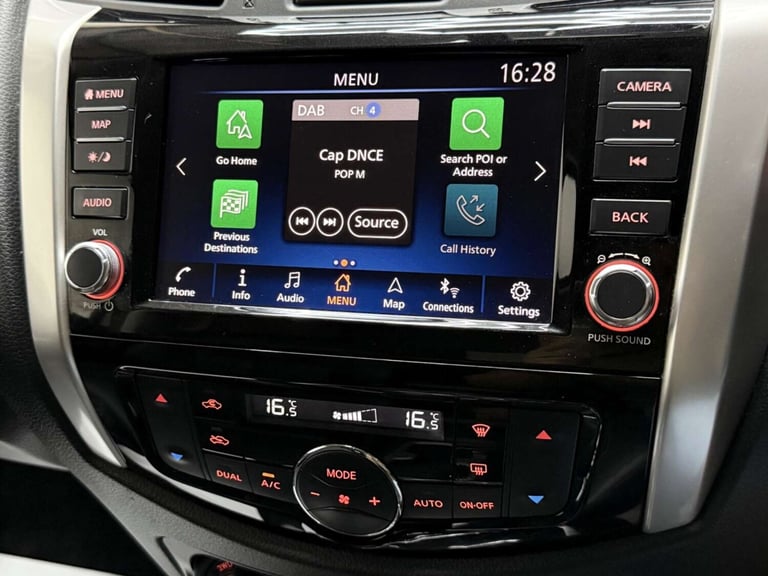 2020 Nissan Navara Double Cab Pick Up Tekna 2.3dCi 190 TT 4WD Auto PICK UP DIESEL Automatic