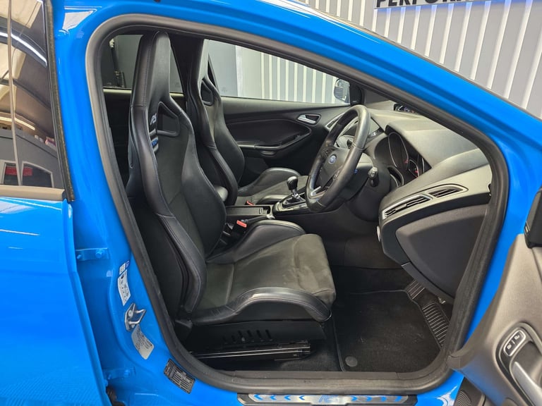 2017 Ford Focus 2.3T EcoBoost RS Hatchback 5dr Petrol Manual AWD Euro 6 (s/s) (350 ps) Hatchback ...