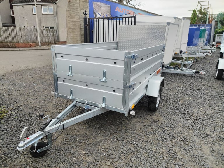 BRAND NEW 7,7FT X 4,2FT SINGLE AXLE DOUBLE BROADSIDE TRAILER WITH RAMP