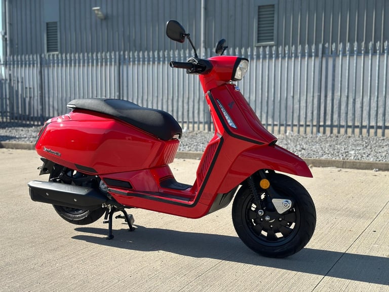 Lambretta X125 LInnocenti 2025 Lambretta X125 Delivery & Finance UK/IRE 