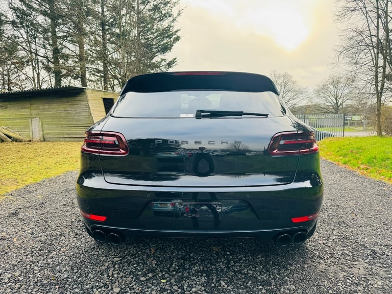 PORSCHE MACAN 2016 66 PLATE 3.0 GTS SPORT CHRONO PACKAGE IMMACULATE CONDITION