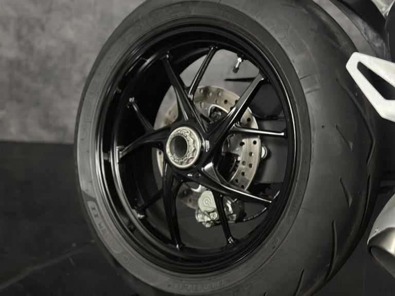 Ducati Streetfighter V4 2020