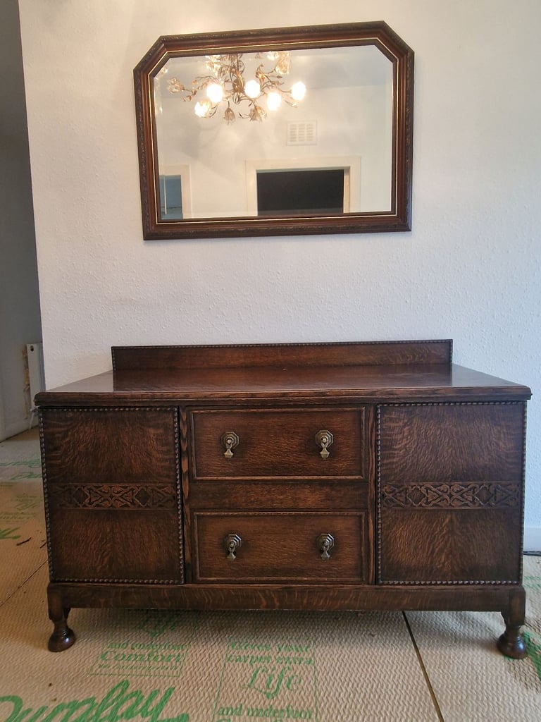 Sideboard and mirror 