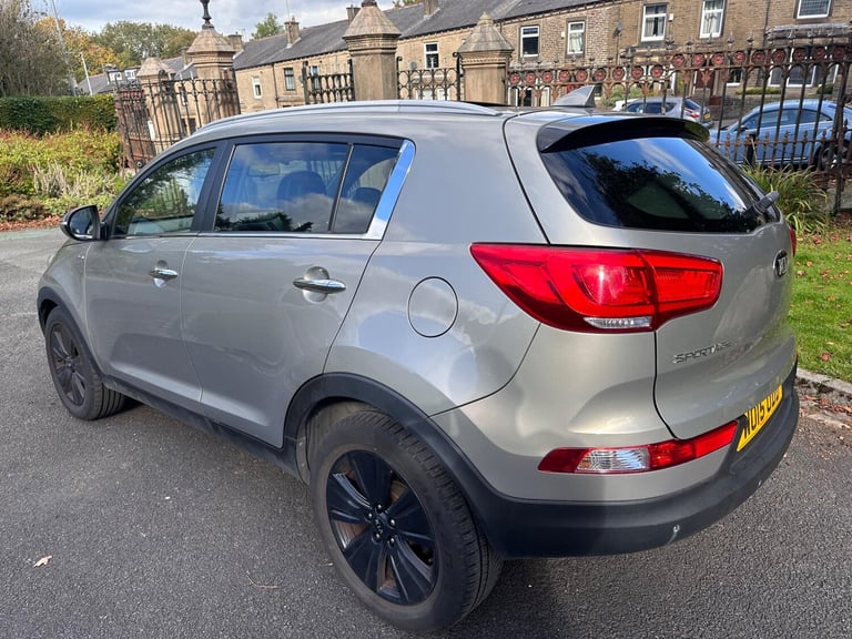 2015 Kia Sportage 2.0 CRDi KX-4 SUV 5dr Diesel Manual AWD Euro 5 (181 bhp) ESTATE Diesel Manual