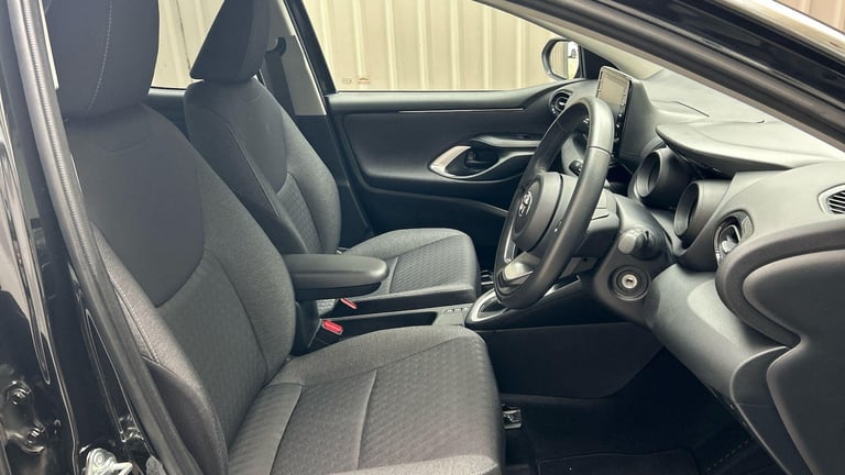 2022 Toyota Yaris 1.5 VVT-h Design Hatchback 5dr Petrol Hybrid E-CVT Euro 6 (s/s) (116 ps) HATCHB...