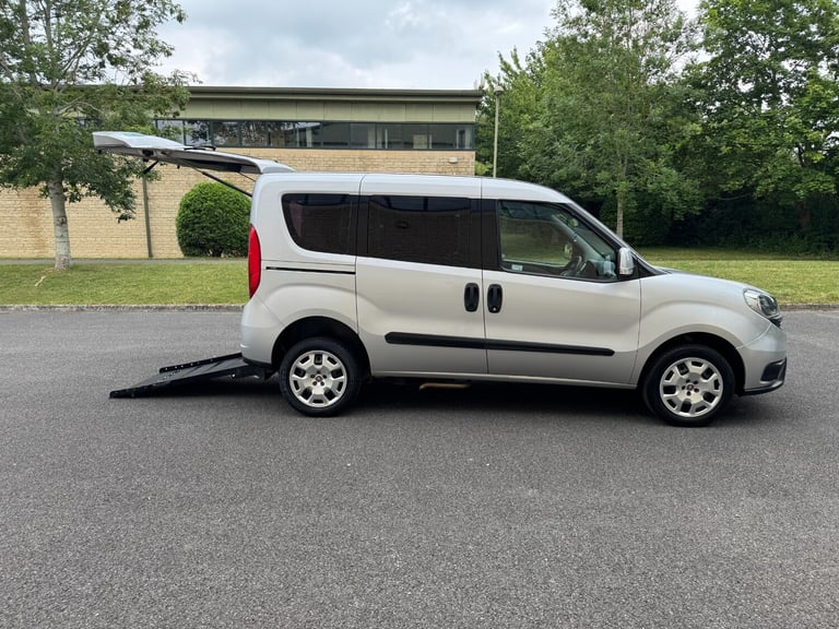 2018 Fiat Doblo 1.4 16V Easy 5dr Wheelchair Accessible Vehicle  MPV Petrol Manual