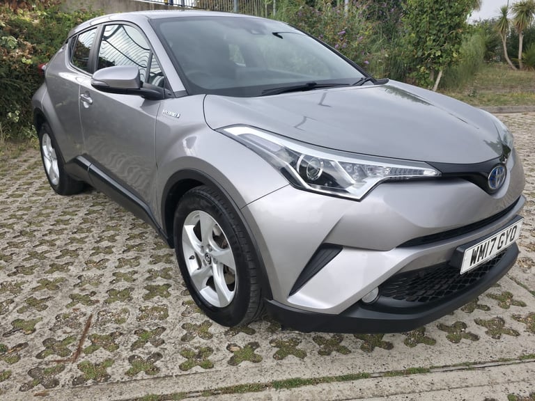 2017 Toyota C-HR  Manual