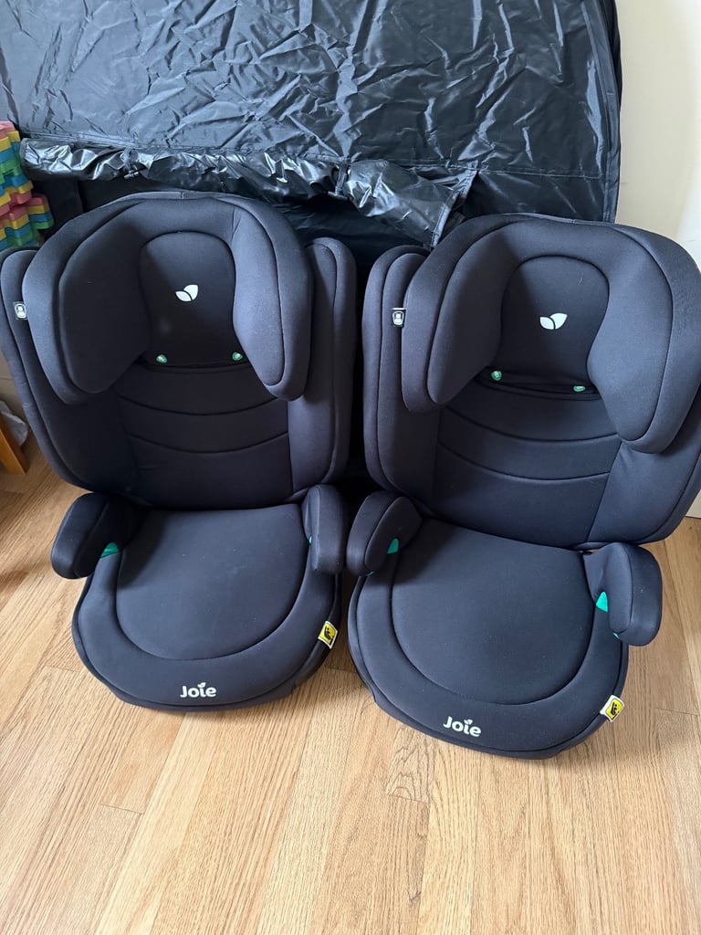 image for 2 car seats