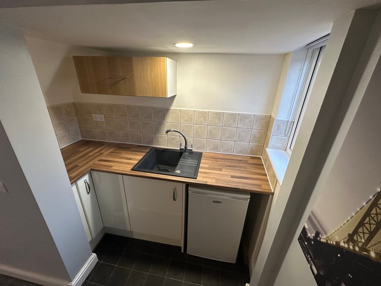 One bedroom mini flat ALL BILLS PAID FOR WHEATLEY 