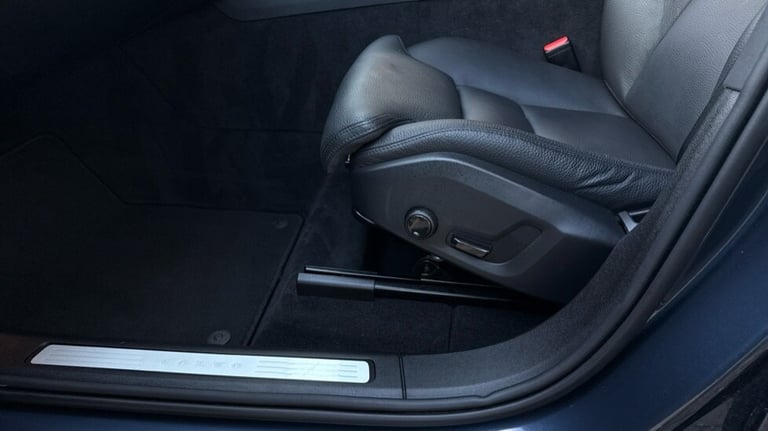 2024 Volvo XC60 Plus, B5 AWD Mild hybrid, Petrol, Dark Estate Petrol Automatic