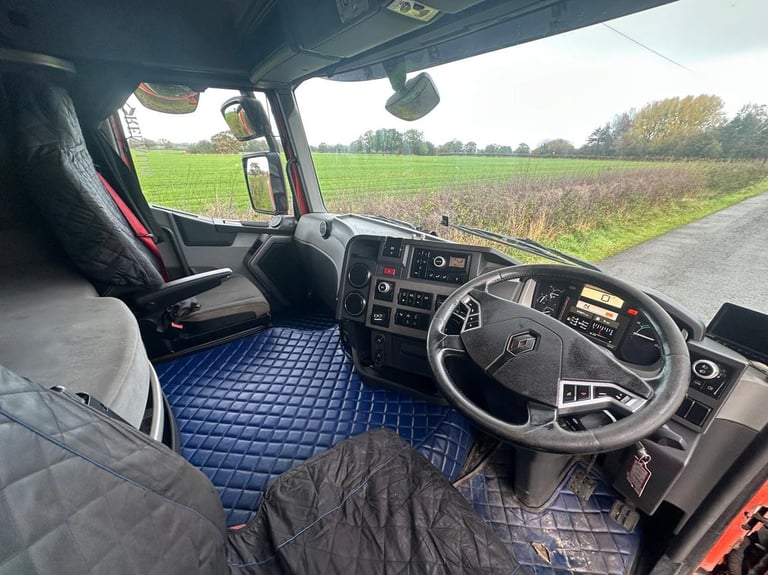 Renault T460 6 X 2 Tractor Unit