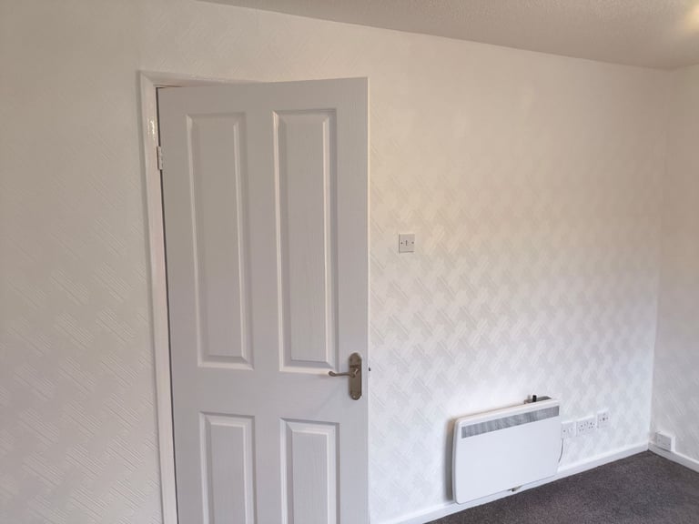 Newly Decorated One-Bedroom Maisonette To Let – 53 Stone Hill Drive, Blackburn, BB1 5TR 