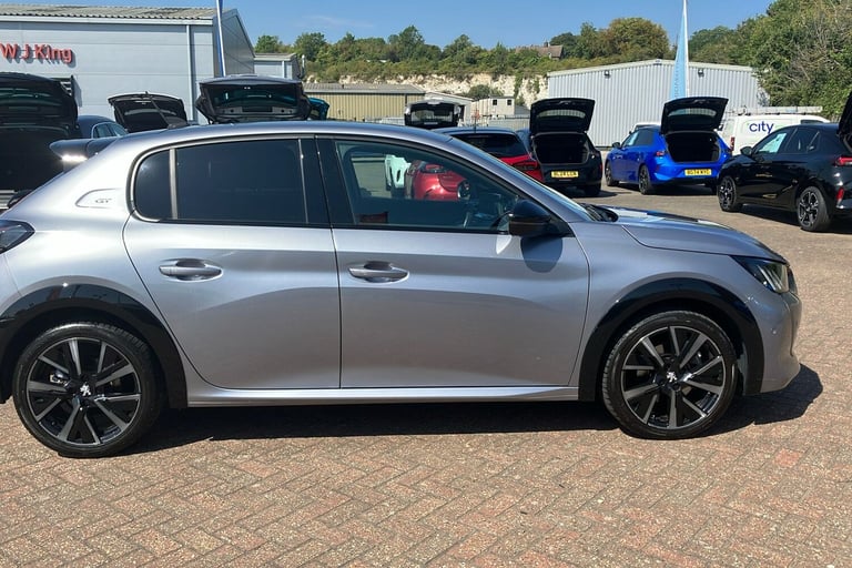  Peugeot 208 1.2 Puretech Gt Premium Hatchback 5dr Petrol Eat Euro 6 s/s 130 Ps