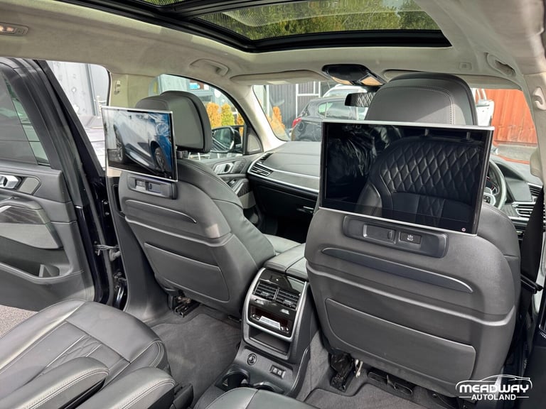 2022 BMW X7 4.4 M50i V8 Dark Shadow Edition SUV 5dr Petrol Auto xDrive Euro 6 (s/s) (53 ESTATE Pe...