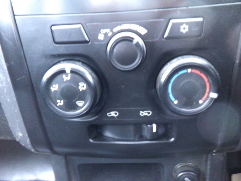 ISUZU D-MAX 1.9 TD Utility 2017