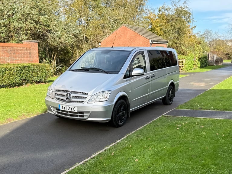 Mercedes Vito 113 CDi 2.2Diesel 9 seater (Ulezz Free ) Twin slide doors 