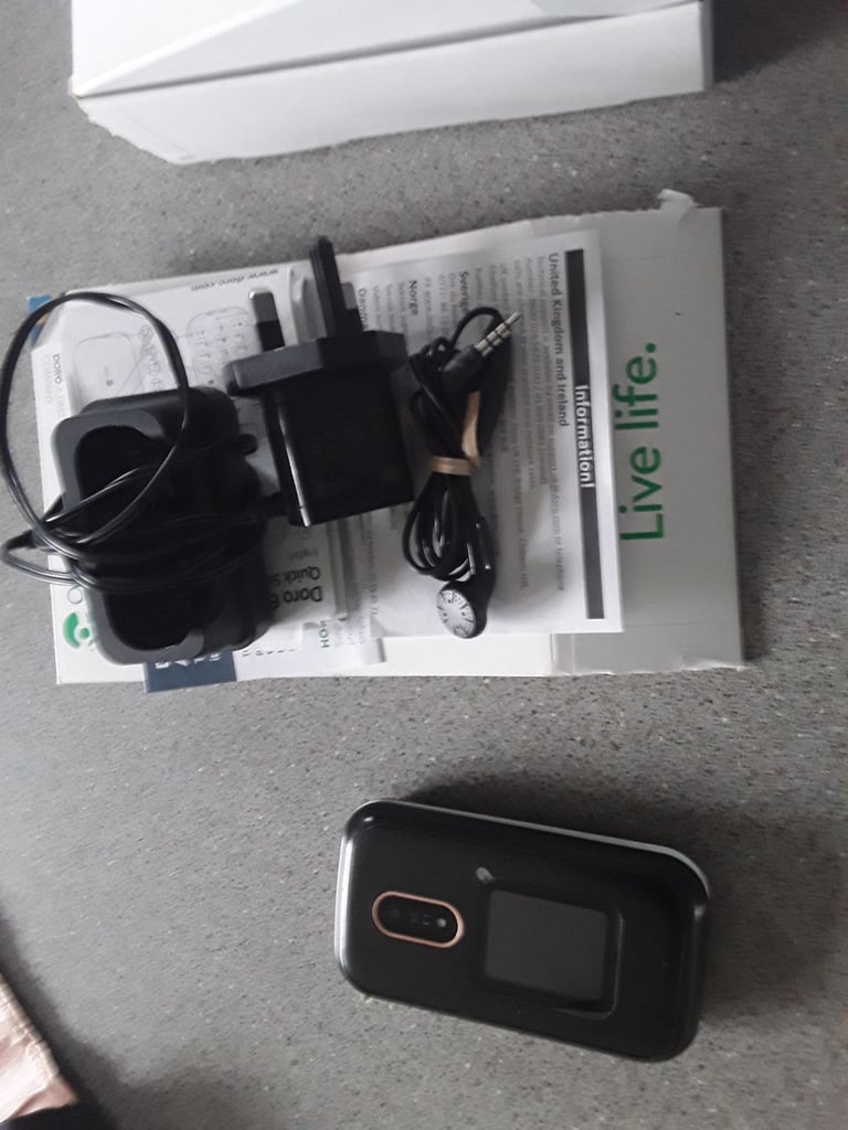 Doro 6060 mobile flip phone as dual screen display as caller I'd open to all networks 