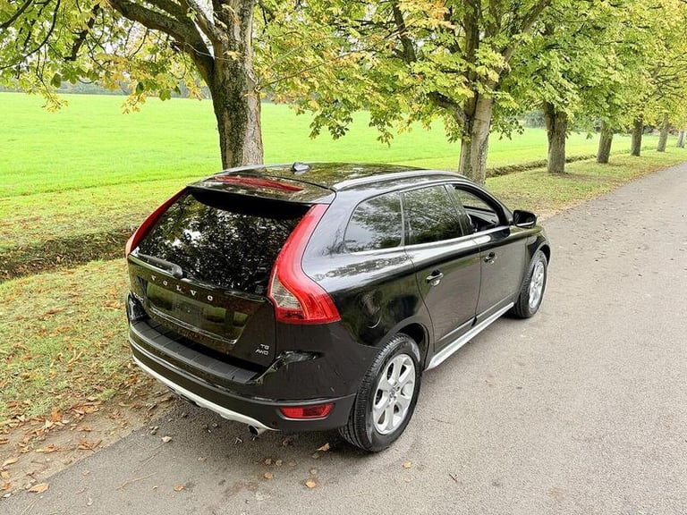  Volvo XC60 T6 Se Awd Estate 3.0 Automatic Petrol Estate Automatic Petrol Estate Petrol Automatic
