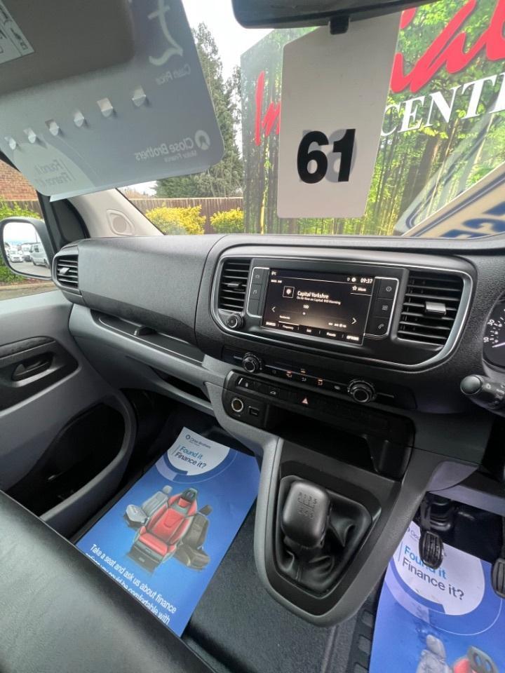 2021 Vauxhall Vivaro 2900 1.5d 100PS Dynamic H1 Van 5 door Panel Van 