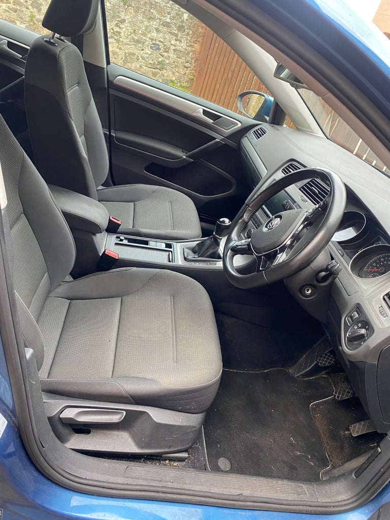 Volkswagen, GOLF, Hatchback, 2015, Manual, 1598 (cc), 5 doors
