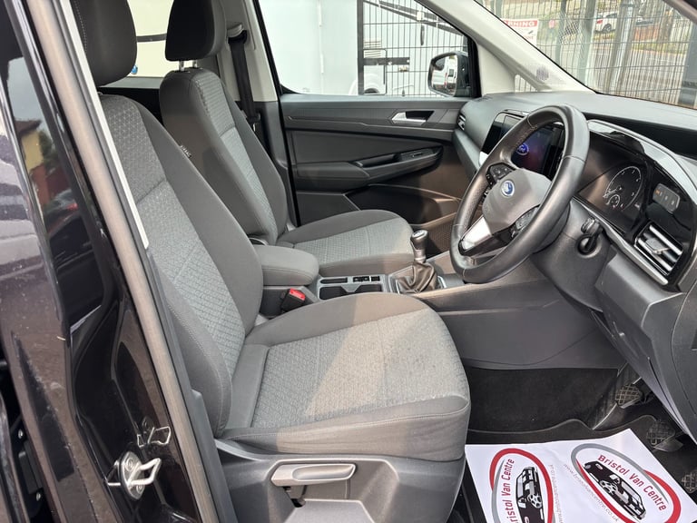 2022 Ford Tourneo Connect 2.0 EcoBlue Titanium 5dr [7 seat] MPV Diesel Manual