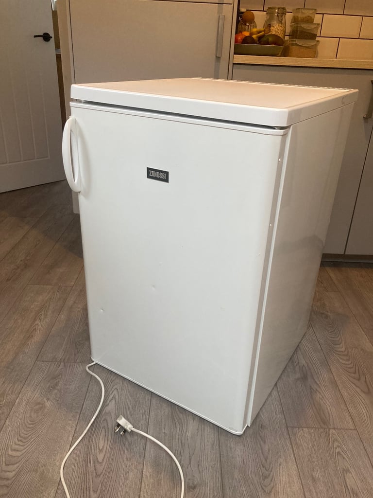 Undercounter Fridge Zanussi
