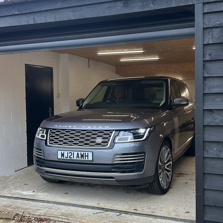 CAR STORAGE FOR PRESTIGE, SPORT & CLASSIC