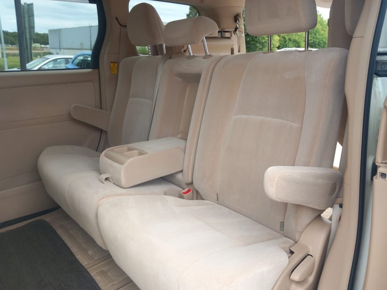 2012 Toyota Vellfire 2.4 Automatic Luxury People Carrier MPV Petrol Automatic
