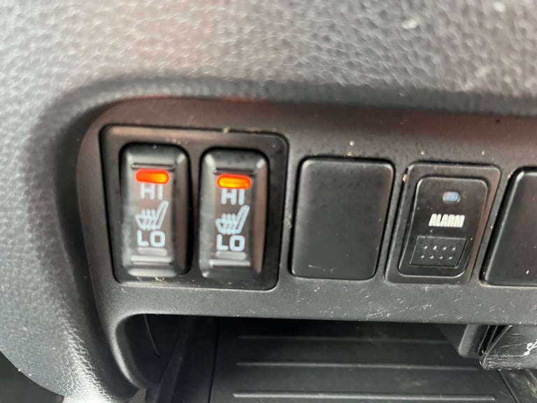 2018 Mitsubishi L200 Double Cab DI-D 178 Warrior 4WD PICK UP Diesel Manual