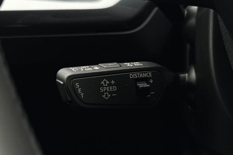 2024 Audi Q4 e-tron Q4 Sportback S line 45 e-tron  210,00 kW SUV ELECTRIC Automatic