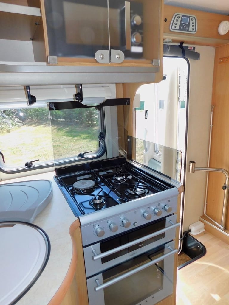 Swift Bolero 630 PR Luxury 2 Berth, Large U Shape Rear Lounge Motorhome for Sale