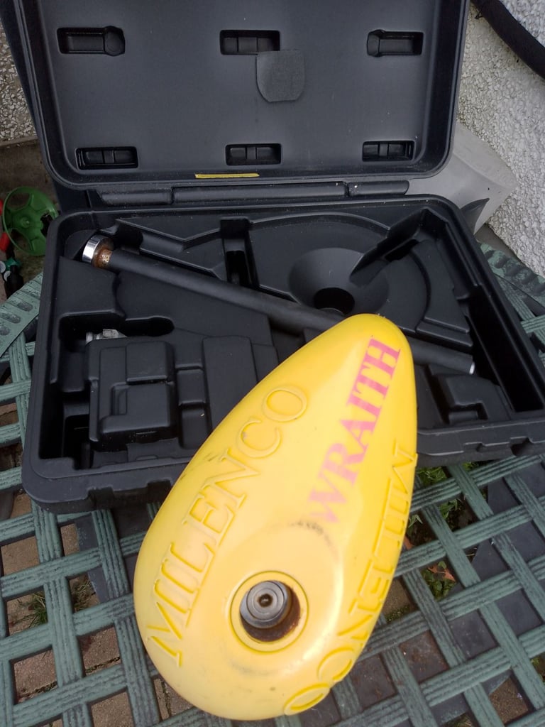 Caravan wheel &towbar locks