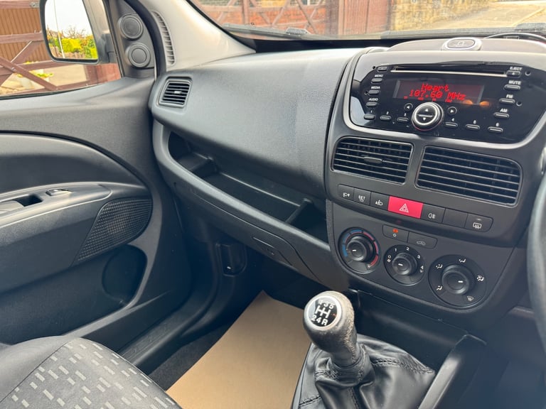 2018 Vauxhall Combo 2018 VAUXHALL COMBO 1.3 CDTI 16V COLORADO LWB EURO 6 CREW VAN Crew Van Diesel...