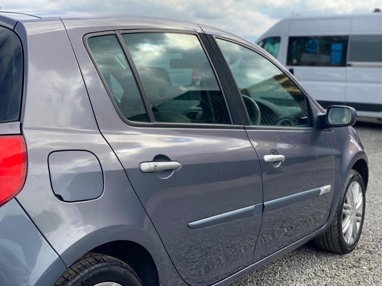 2007 Renault Clio 1.6 VVT Initiale 5dr HATCHBACK PETROL Manual