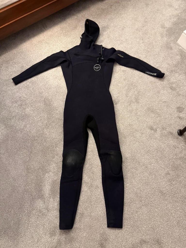 Wetsuit men’s hooded xcel Infiniti comp 4.5mm /3.5mm 