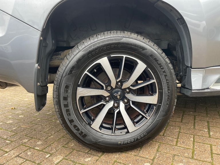 2019 Mitsubishi Shogun Sport 2.4 DI-DC 4 5dr Auto 4WD ESTATE DIESEL Automatic