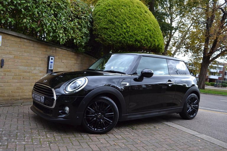 image for 2019 MINI Hatch 1.5 Cooper Steptronic Euro 6 (s/s) 3dr HATCHBACK Petrol Automatic