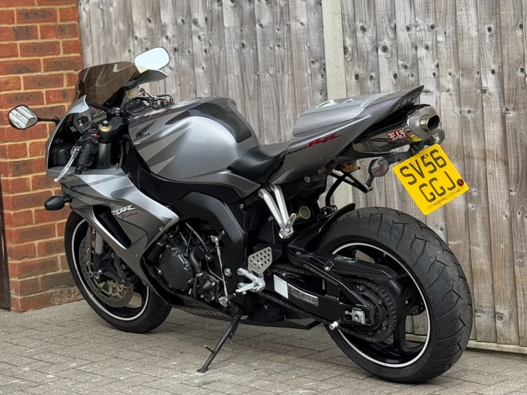 HONDA CBR 1000 RR FIREBLADE 2006 (56) SUPER SPORT + VERY CLEAN EXAMPLE 
