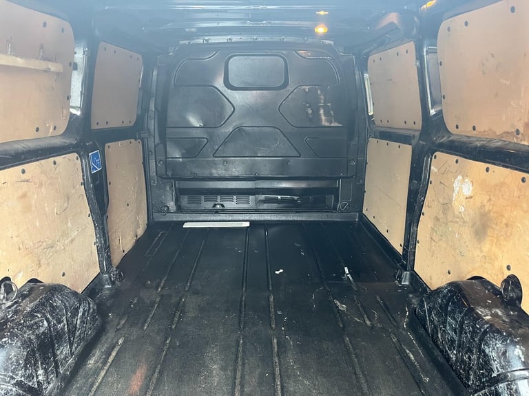 2015 Ford Transit Custom 2.2 TDCi 290 Limited L2 H1 5dr PANEL VAN Diesel Manual