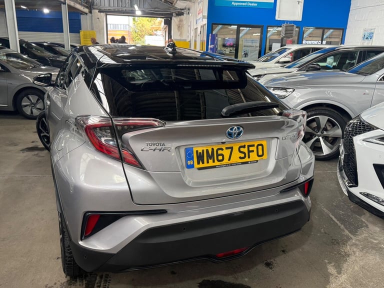 2018 Toyota C-HR 1.8 VVT-h Dynamic SUV 5dr Petrol Hybrid CVT Euro 6 (s/s) (122 ps) HATCHBACK Petr...
