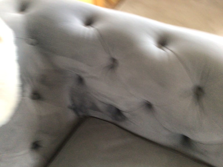 Chesterfield Alexander James sofa Excellent condition 