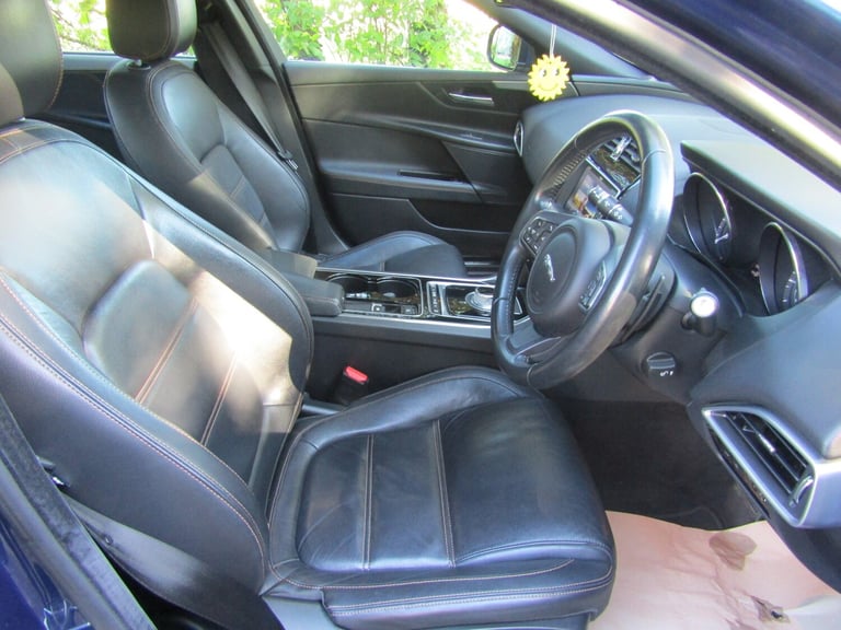  JAGUAR XE 2.0d Prestige AUTOMATIC - 1 OWNER - FSH - £35 TAX - ULEZ COMPLIANT