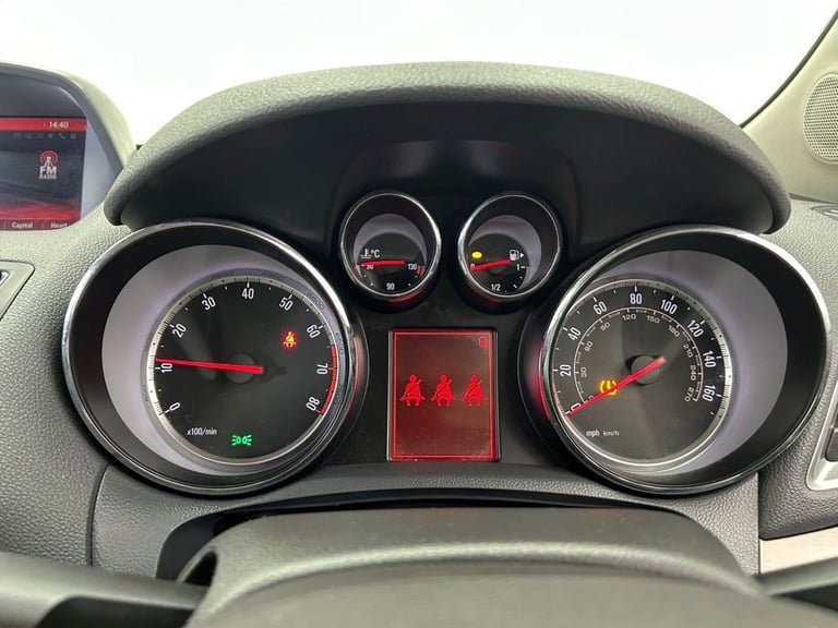 2016 Vauxhall Mokka *AUTO HATCHBACK Petrol Automatic