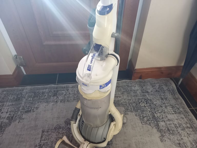 Dyson DC25 Upright Ball Vacuum Cleaner