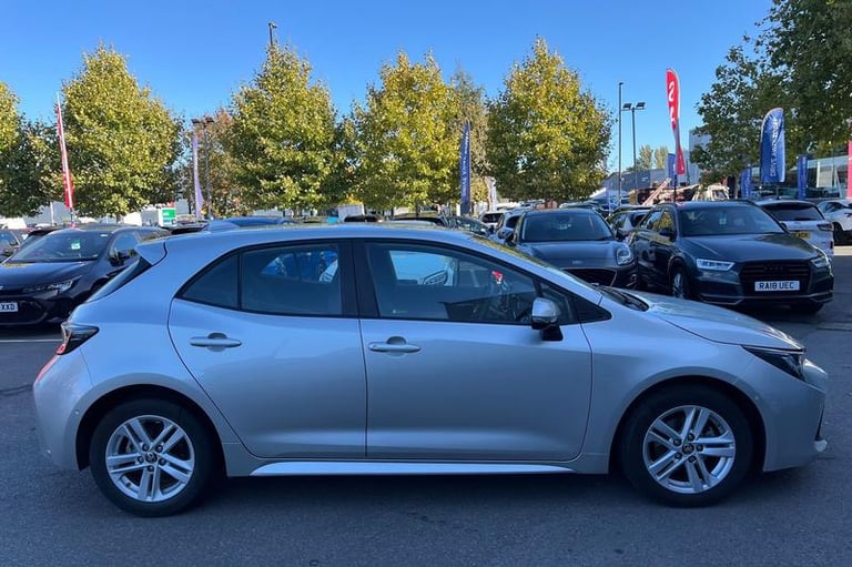 2022 Toyota Corolla 1.8 VVT-i Hybrid Icon Tech 5dr CVT HATCHBACK PETROL/ELECTRIC Automatic