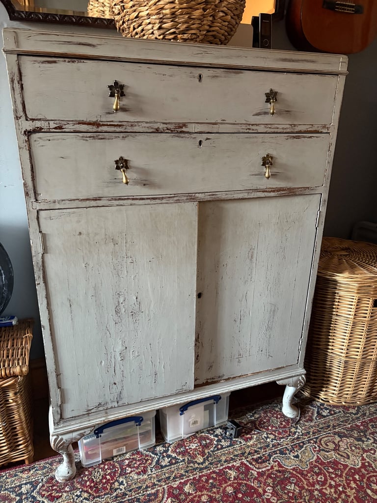 image for Vintage linen cupboard 