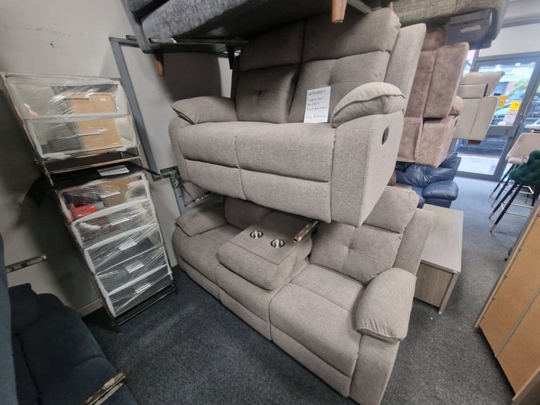 image for BRAND NEW 3+2 RECLINING SOFA SET 🌟£750