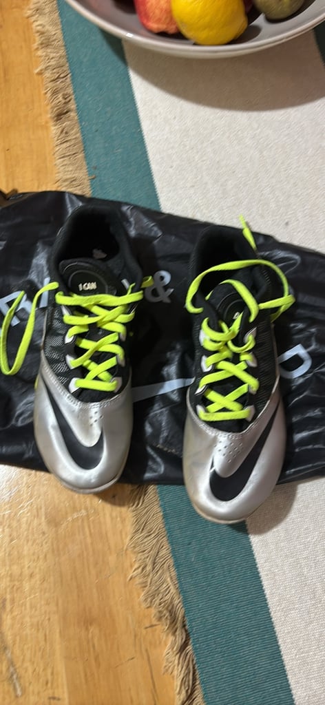 image for Men’s Nike id running spikes